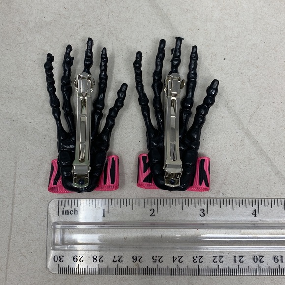 Hair clips skeleton hand hair accessories Halloween Day of Dead Dia de Muertos - Picture 9 of 16